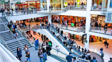 انتبه للموعد الجديد.. 11 مساءً «ساعة الصفر» لإغلاق المحلات في احتفالات عيد القيامة