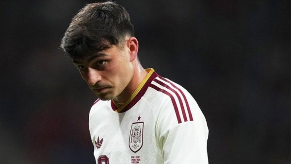 بيدري: الأداء تطور في الشوط الثاني أمام مصر.. ورفضنا الهتافات العنصرية