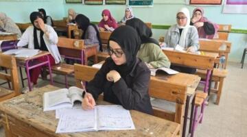 توقيت امتحانات آخر العام 2026 وفقًا للخريطة الرسمية لصفوف النقل والثانوية العامة.