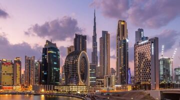 رغم التوترات الإقليمية، 7 بريطانيين من كل 8 يفضلون البقاء في الإمارات.