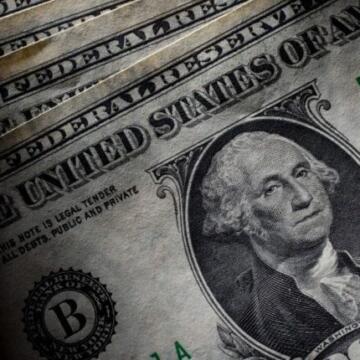 سعر الدولار مقابل الجنيه في منتصف تعاملات يوم الجمعة 3 أبريل 2026