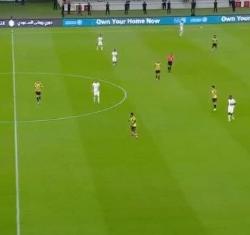 شوط أول سلبي بين الاتحاد والحزم في دوري روشن السعودي