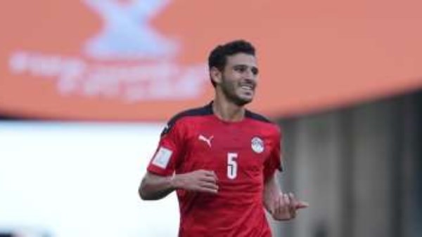غياب حمدي فتحي عن ودية البرازيل إثر طرده أمام إسبانيا