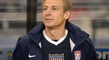 كلينسمان ينتقد أزمة إيطاليا: غياب القادة وضعف ثقة الشباب وراء الإخفاق المونديالي