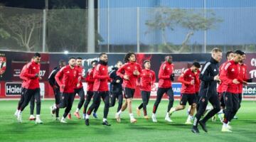 كيف يتحرك الأهلي مبكرا لتدعيم دفاعاته .. خطة جديدة لتجاوز موسم التراجع المفاجئ