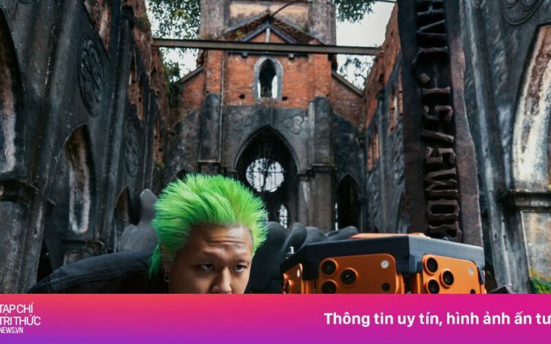 مخرج فيتنامي يبتكر فيديو موسيقياً بتعقيد غير مسبوق باستخدام هاتف آيفون.