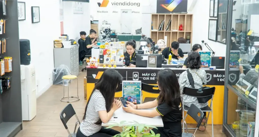 هواتف آيفون وملحقاتها… جميعها مخفضة السعر خلال تخفيضات 4 أبريل.