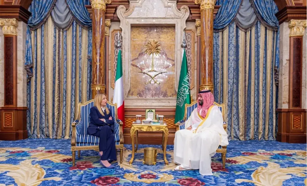 ولي العهد يناقش تعزيز العلاقات والتطورات الإقليمية مع رئيسة وزراء إيطاليا – أخبار السعودية