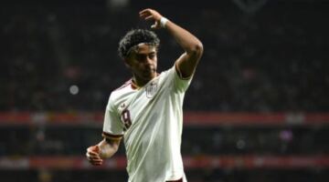 يامال مستاء من جماهير إسبانيا بعد هتافات معادية للمسلمين في مباراة مصر