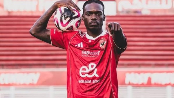 ييس توروب يستبعد كامويش من قائمة الأهلي للقاء سيراميكا كليوباترا