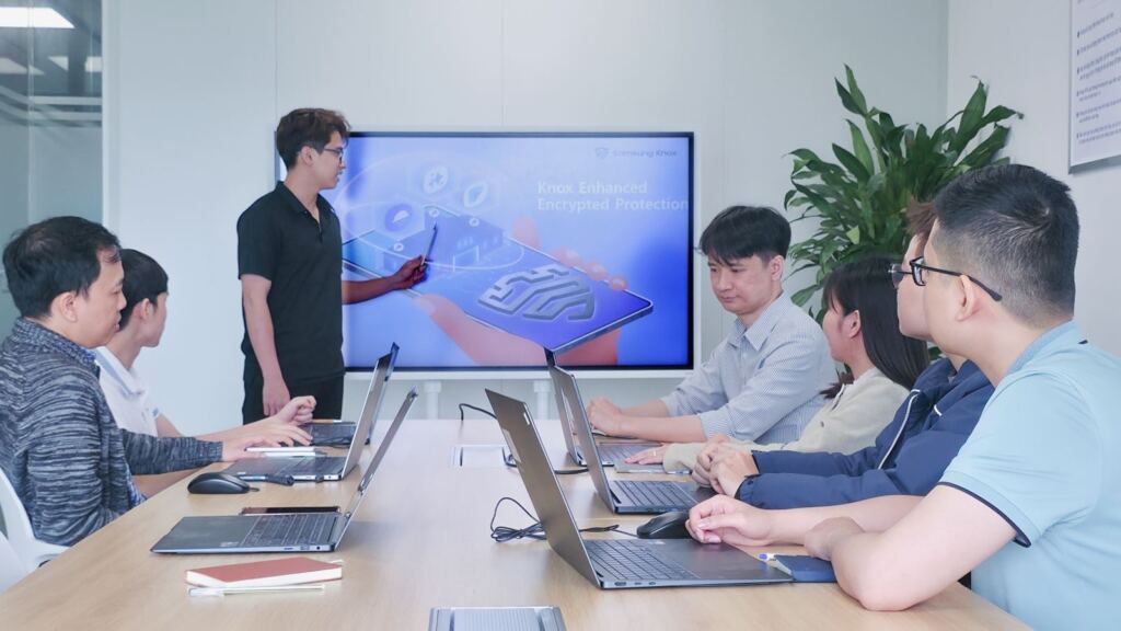 يُقدم الجيل الثالث من هاتف سامسونج جالاكسي إيه آي تقنية “صنع في فيتنام”.