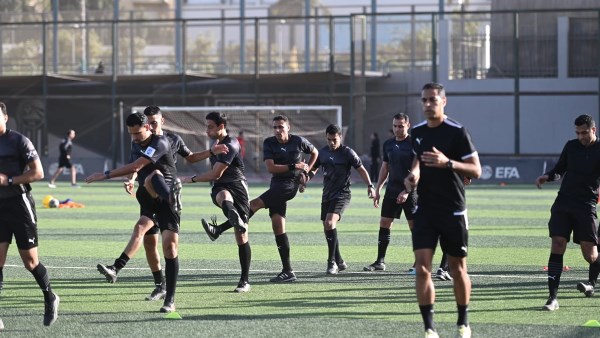 330 مدربًا يحصلون على الرخصة الأفريقية «C» من الكاف
                                                
                                                
                                                    26/05/2026 04:17 م
                                                
                                                
                                                    أنهى الدكتور جمال محمد علي، مدير إدارة المدربين باتحاد كرة القدم، إجراءات تسجيل نسب الحضور والغياب ودرجات الاختبارات العملية والنظرية والشفوية على سيستم الكاف.