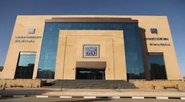 أول تعليق من جامعة الجلالة حول وفاة طالب سقط من الدور الثالث