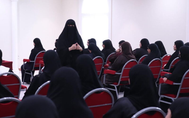 أولياء دبا الحصن ينظم لقاء تربوياً بشعار معاً نحو التميز والنجاح