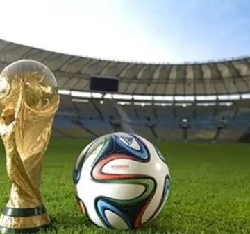 تحذيرات صحية تهدد نجوم كأس العالم 2026 بسبب ارتفاع درجات الحرارة
                                                
                                                
                                                    08/06/2026 10:38 م
                                                
                                                
                                                    حذر خبراء في مجال المناخ والصحة الرياضية من المخاطر الصحية التي قد تواجه لاعبي المنتخبات المشاركة في بطولة كأس العالم 2026، المقرر انطلاقها يوم 11 يونيو