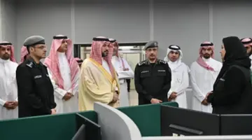 الحربي يزور مركز العمليات الأمنية الموحدة (911) بمنطقة مكة المكرمة – أخبار السعودية