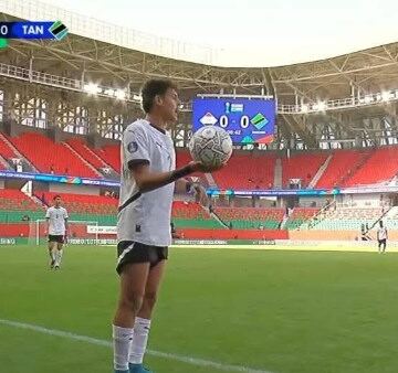 اللجوء لركلات الترجيح.. التعادل السلبي ينهي مباراة مصر وتنزانيا في أمم أفريقيا للناشئين
                                                
                                                
                                                    28/05/2026 09:09 م
                                                
                                                
                                                    انتهت مباراة منتخب مصر ومنافسه تنزانيا بالتعادل السلبي في المباراة المقامة حاليا ضمن منافسات دور نصف نهائي بطولة كأس الأمم الأفريقية تحت 17 سنة…