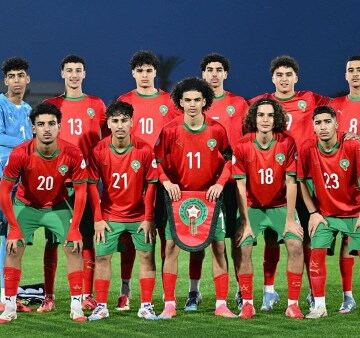المغرب والسنغال.. صدام قوي على بطاقة نهائي إفريقيا للناشئين
                                                
                                                
                                                    28/05/2026 06:30 ص
                                                
                                                
                                                    يستعد منتخب المغرب تحت 17 عامًا لخوض مواجهة قوية ومثيرة أمام نظيره السنغالي، ضمن منافسات الدور نصف النهائي من بطولة كأس إفريقيا للناشئين 2026، في لقاء ينتظره عشاق الكرة الإفريقية بشغف كبير، خاصة في ظل