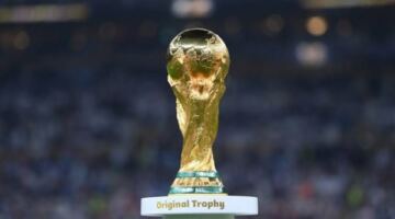 المكسيك تلغي قرار تقليص العام الدراسي بسبب كأس العالم بعد ردود الفعل الغاضبة
                                                
                                                
                                                    12/05/2026 07:40 م
                                                
                                                
                                                    أعلنت الحكومة المكسيكية الاثنين، إلغاء قرار تقليص العام الدراسي بسبب مونديال 2026، وذلك بعد ردود فعل غاضبة واسعة النطاق من أولياء الأمور ومراكز الأبحاث والسلطات المحلية.