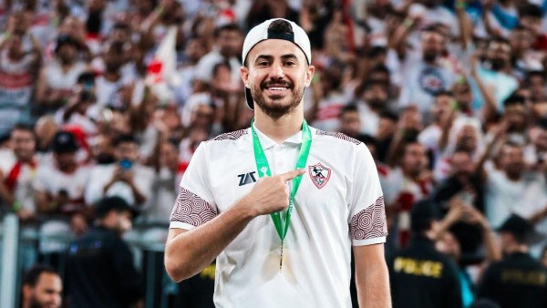 الونش: الزمالك على قلب رجل واحد وهدفنا التتويج بالكونفدرالية
                                                
                                                
                                                    13/05/2026 09:40 م
                                                
                                                
                                                    أكد محمود حمدي «الونش» مدافع الزمالك، أن لاعبي الفريق بذلوا أقصى ما لديهم طوال الموسم، مشددًا على أن الهدف الأساسي في مباراة الإياب هو تحقيق الفوز والتتويج باللقب.
