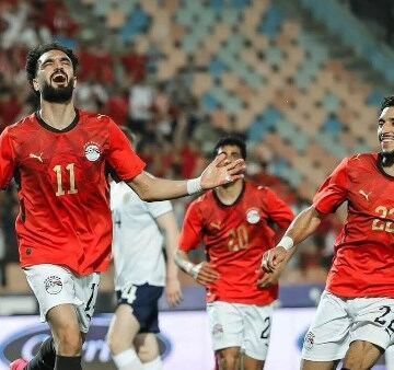 بعثة منتخب مصر تطير لأمريكا استعدادا للمشاركة في المونديال
                                                
                                                
                                                    30/05/2026 10:28 ص
                                                
                                                
                                                    تغادر القاهرة في تمام الساعة الثانية عشر مساء اليوم السبت بعثة منتخب مصر الوطني برئاسة خالد الدرندلي