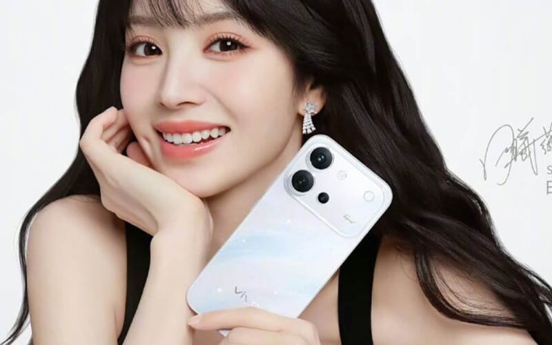 تم إطلاق سلسلة هواتف vivo S60 ببطارية سعة 7200 مللي أمبير وشاشة بتردد 144 هرتز.