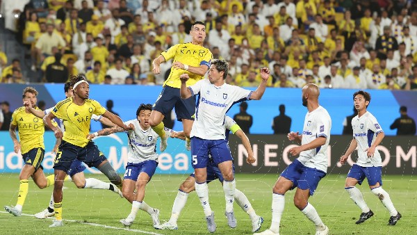 جامبا أوساكا يصعق النصر ويتوج بلقب دوري أبطال آسيا 2 على أرض الرياض
                                                
                                                
                                                    16/05/2026 10:55 م
                                                
                                                
                                                    فشل النصر السعودي في التتويج بلقب دوري أبطال آسيا 2، بعدما خسر أمام جامبا أوساكا الياباني بهدف دون مقابل