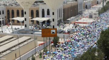 حجاج بيت الله ينفرون إلى مزدلفة بعد أداء ركن الحج الأعظم