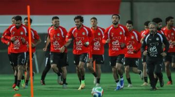 حسام حسن يشعل المنافسة داخل معكسر منتخب مصر.. كواليس ساخنة عن القائمة واستبعاد النجوم قبل المونديال
                                                
                                                
                                                    24/05/2026 09:30 ص
                                                
                                                
                                                    تسابق داخل الجهاز الفني لمنتخب مصر بقيادة حسام حسن من أجل الوصول إلى أعلى درجات الجاهزية قبل خوض منافسات كأس العالم