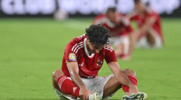 دموع على الممر.. 3 لقطات حزينة في مباراة الأهلي والمصري                                                                                                                                                    21/05/2026 03:42 م                                                                                                                                                    حقق الفريق الأول لكرة القدم بالنادي الأهلي الفوز على المصري البورسعيدي