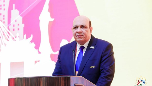 رئيس اتحاد الكونغ فو يشكر وزير الشباب والرياضة على دعم وتهنئة بعثة المنتخب في الصين
                                                
                                                
                                                    14/05/2026 04:20 م
                                                
                                                
                                                    ثمن شريف مصطفى، رئيس الاتحاد المصري والعربي والأفريقي، نائب رئيس الاتحاد الدولي للووشو كونغ فو، حرص جوهر نبيل، وزير الشباب والرياضة على تهنئة بعثة منتخب الووشو كونغ فو المشارك في بطولة كأس العالم للسا