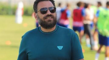 رسائل جون إدوارد الأخيرة للاعبي الزمالك قبل لقاء سيراميكا كليوباترا 20/05/2026 01:19 م وجه جون إدوارد المدير الرياضي لنادي الزمالك عدة رسائل لـ لاعبي الفريق الأول قبل مواجهة سيراميكا كليوباترا في ختام بطولة الدوري المصري.
