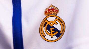 ريكيلمي.. رجل أعمال يترشح لانتخابات رئاسة نادي ريال مدريد                                                                                                                                                    23/05/2026 09:40 م                                                                                                                                                    أعلن رجل الأعمال الإسباني إنريكي ريكيلمي السبت ترشحه رسمياً لانتخابات رئاسة نادي ريال مدريد، في مواجهة الرئيس الحالي فلورينتينو بيريز الذي يتولى المنصب منذ عام 2009.