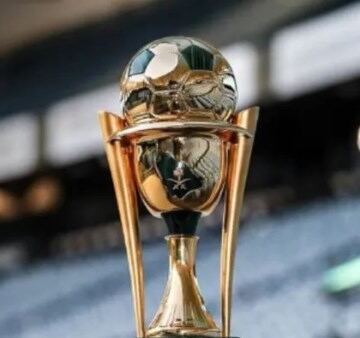 سحب قرعة دور الـ 32 من كأس خادم الحرمين الشريفين
                                                
                                                
                                                    24/05/2026 07:57 م
                                                
                                                
                                                     أُجريت، اليوم / الأحد /، قرعة دور الـ 32 من بطولة كأس خادم الحرمين الشريفين للموسم الرياضي 2026-2027، التي أسفرت عن مواجهات متوازنة تجمع أندية الدوري السعودي للمحترفين وأندية الدرجات المختلفة، في انط
