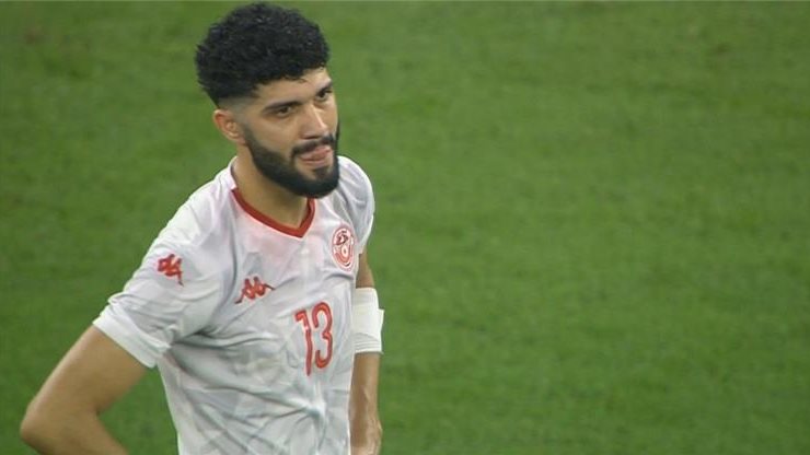 شبانة: الزمالك يقترب من إنهاء ملف الرخصة الإفريقية.. وفرجاني ساسي يرفض الحلول الودية
                                                
                                                
                                                    26/05/2026 06:29 ص
                                                
                                                
                                                    أكد الإعلامي محمد شبانة أن نادي الزمالك يسير بخطوات جادة نحو إنهاء ملف القضايا المتعلقة بالحصول على الرخصة الإفريقية والمشاركة في بطولة دوري أبطال إفريقيا.