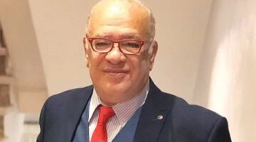 صلاح عبدالله عن ماتش الزمالك: أدعولي أفرح
                                                
                                                
                                                    16/05/2026 05:35 م
                                                
                                                
                                                    حرص الفنان صلاح عبدالله على دعم نادي الزمالك قبل خوض نهائي بطولة الكونفدرالية الإفريقية، وذلك من خلال منشور عبر صفحته الشخصية بموقع فيسبوك.