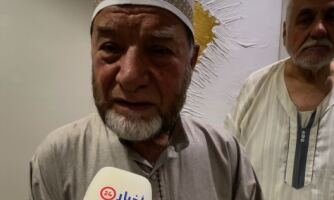 طيار سوري.. من قمرة القيادة إلى بائع طيور