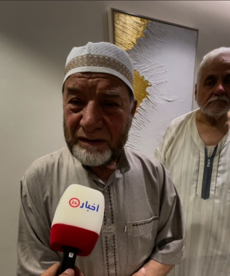 طيار سوري.. من قمرة القيادة إلى بائع طيور