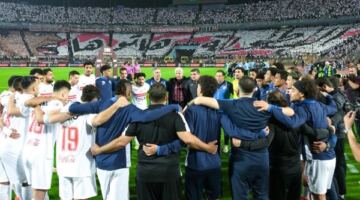 أحمد حسن يكشف كواليس داخل الزمالك قبل مواجهة اتحاد العاصمة
                                                
                                                
                                                    13/05/2026 04:53 م
                                                
                                                
                                                     أحمد حسن، نجم الكرة المصرية السابق، عن قرار داخل نادي الزمالك يقضي بإبعاد اللاعبين عن وسائل التواصل الاجتماعي بشكل كامل خلال الفترة الحالية، إلى