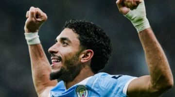 عملاق عالمي يترقب.. مانشستر سيتي منفتح على بيع عمر مرموش.. اعرف السبب
                                                
                                                
                                                    15/05/2026 03:29 م
                                                
                                                
                                                    كشف الإعلامي إبراهيم عبد الجواد عن مفاجأة بشأن بيع اللاعب عمر مرموش من مانشستر سيتي .