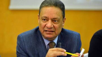 كرم جبر يحذر: الزمالك يواجه مخاطر جسيمة بسبب الرخصة الإفريقية                                                                                                                                                    21/05/2026 02:04 ص                                                                                                                                                    علق الكاتب الصحفي كرم جبر على أزمة الرخصة الإفريقية الخاصة بنادي الزمالك، مطالبًا مجلس الإدارة بسرعة التحرك لإنهاء ملف المستحقات المتأخرة قبل فوات الأوان.