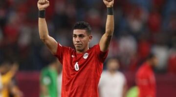 لاعب إنبي: مباريات الأهلي والزمالك "فاترينة" لتسويق اللاعبين
                                                
                                                
                                                    16/05/2026 11:22 ص
                                                
                                                
                                                    قال مروان داوود لاعب إنبي، إن مباريات الأهلي والزمالك هي أكثر مباريات تشاهدها الجماهير، وبعد لقاءاتنا معهما الإعلام كله كان يتحدث عن لاعبي إنبي.