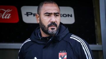 لاعب المقاولون السابق: محمد شوقي يرفض تولي منصب مدير الكرة في الأهلي
                                                
                                                
                                                    11/05/2026 01:22 ص
                                                
                                                
                                                    كشف حسن الشامي، لاعب المقاولون العرب، عن مفاجأة بشأن إمكانية تولي محمد شوقي، المدير الفني لفريق زد، منصب مدير الكرة في النادي الأهلي، مؤكدًا أنه سيرفض هذا العرض حال تقديمه، رغم تألقه في القيادة الفنية