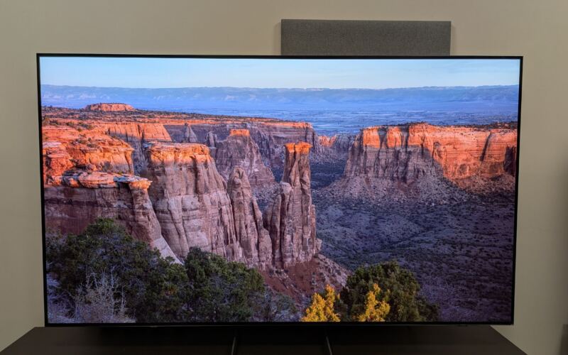 لقد تصفحت تخفيضات يوم الذكرى من سامسونج – والتي تتضمن أجهزة تلفزيون OLED بسعر يبدأ من 1099 دولارًا أمريكيًا، وصفقة منخفضة قياسية على هاتف Galaxy S26 Ultra، وخصم 1700 دولار أمريكي على الأجهزة المنزلية