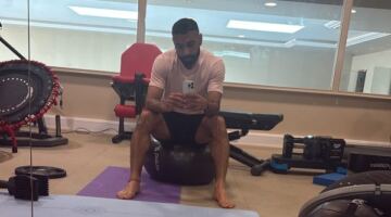 إعلامي سعودي : محمد صلاح لن يناسب خطط دوري روشن المقبلة
                                                
                                                
                                                    12/05/2026 11:47 ص
                                                
                                                
                                                    وجه الإعلامي السعودي وليد فراج رسالة الي محمد صلاح مع اقتراب نهاية عقده مع نادي ليفربول