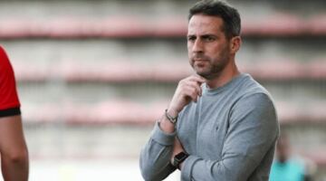 مستحقات مساعدي يانيك فيريرا سبب إيقاف القيد رقم 18 للزمالك                                                                                                                                                    20/05/2026 11:36 ص                                                                                                                                                    أعلن الاتحاد الدولي لكرة القدم “فيفا” عن إيقاف قيد جديد لنادي الزمالك بسبب القضية رقم 18 نتيجة الديون المتراكمة على النادي.