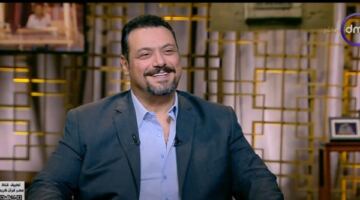 مستغرب.. مراد مكرم يعلق على مشاركة 7 لاعبين من الأهلي في ودية روسيا 29/05/2026 09:00 ص علق الفنان مراد مكرم، على تشكيل المنتخب الوطني، أمام روسيا في الودية التي جمعتهم بالأمس