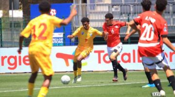 مصر إلى كأس العالم.. منتخب الناشئين يتأهل لربع نهائي أمم أفريقيا رغم السقوط أمام المغرب                                                                                                                                                    20/05/2026 12:38 ص                                                                                                                                                    حجز منتخب مصر للناشئين تحت 17 عامًا مقعده رسميًا في نهائيات كأس العالم قطر 2026، بعدما تأهل إلى الدور ربع النهائي من بطولة كأس الأمم الأفريقية،