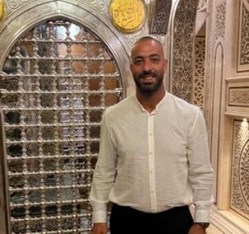من مسجد السيدة نفيسة.. أحمد حسام ميدو يشارك متابعيه لقطات روحانية
                                                
                                                
                                                    19/05/2026 04:06 ص
                                                
                                                
                                                    شارك النجم أحمد حسام ميدو، لاعب نادي الزمالك ومنتخب مصر السابق والمحلل الرياضي الحالي، جُمهوره ومتابعيه عبر حساباته الرسمية على منصات التواصل