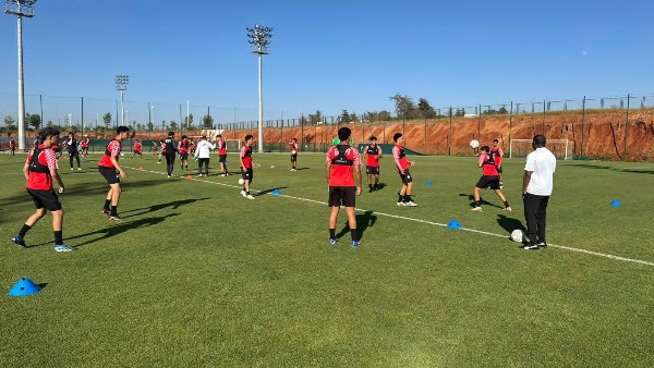 منتخب الناشئين يختتم استعداداته لمواجهة تنزانيا في نصف نهائي أمم أفريقيا غدا
                                                
                                                
                                                    27/05/2026 10:47 م
                                                
                                                
                                                    منتخب الناشئين يختتم استعداداته لمواجهة تنزانيا في نصف نهائي أمم أفريقيا غداً